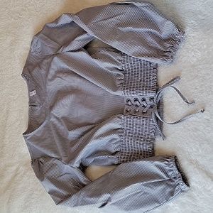 Xhilaration size M Long Sleeve Crop Top